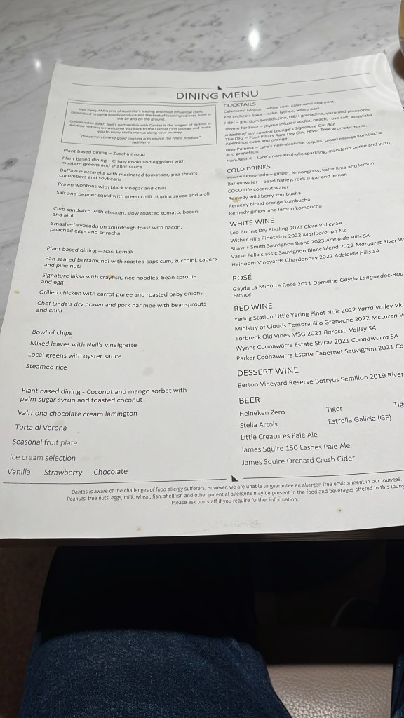 Neil Scrivener reviews the Qantas Airlines First Lounge in Terminal 1 of Singapore's Changi Airport - accessed via OneWorld Emerald status.