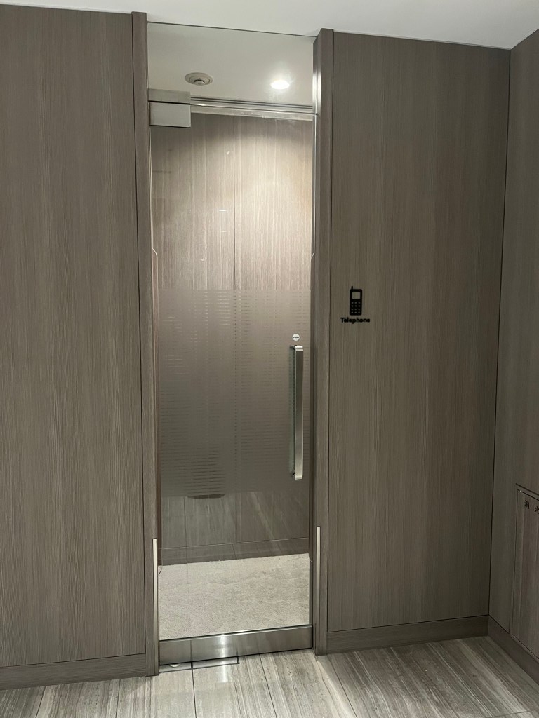 Neil Scrivener reviews the JAL First Lounge in Terminal 3 of Haneda's Tokyo Airport.